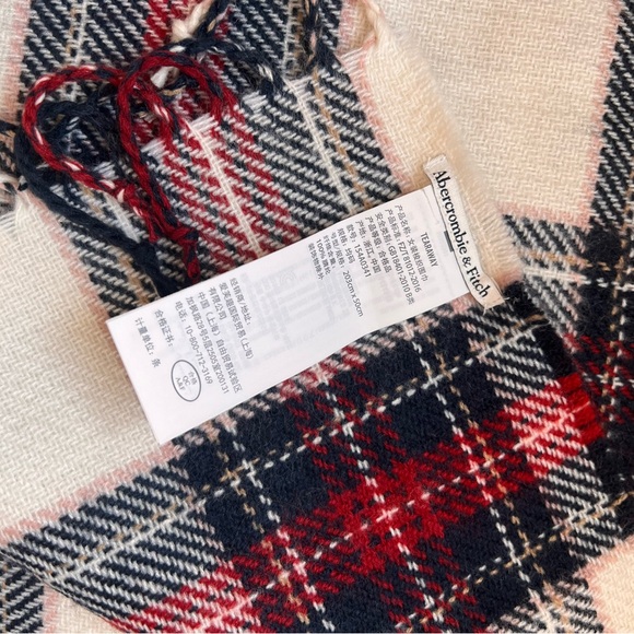 A+F Winter Scarf - Picture 3 of 4